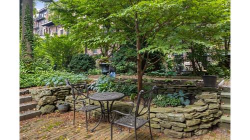 Columbus Casa | Enjoy Boston Private Patio On Montgomery Park