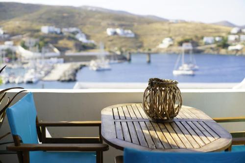 Loutra Casa | Enjoy Cyclades studios & suites