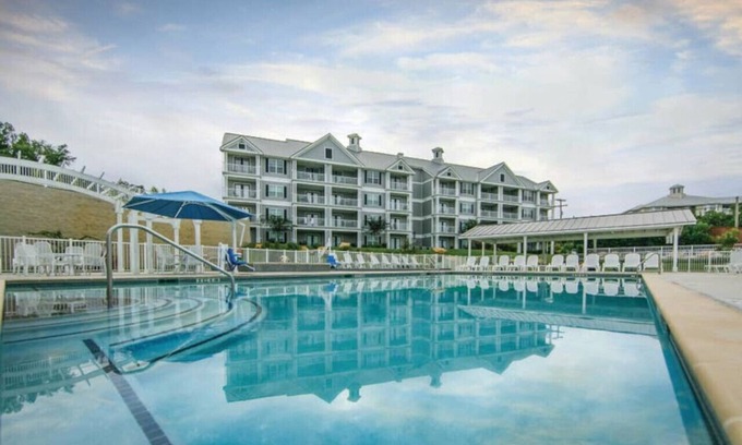 Canyon Lake Condominio | Enjoy Hill Country Adventures 2BD apt located in resort location