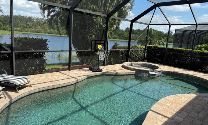 Braden River Casa | Enjoy it all! 3 BR home, private pool on prestigious River Strand golf course