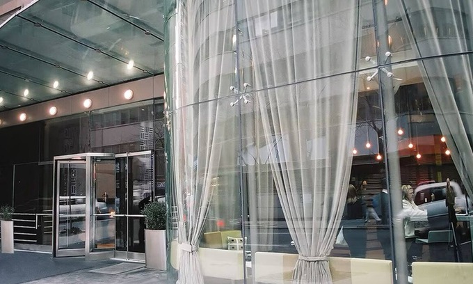 Midtown East Complejo | Enjoy New York Fashion Week "NYFW" from this Manhattan Resort Near Times Square!