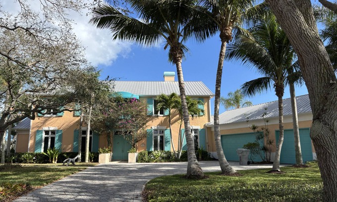 Moorings Casa | Enjoy our waterfront home with private beach access & boat dock in The Moorings!