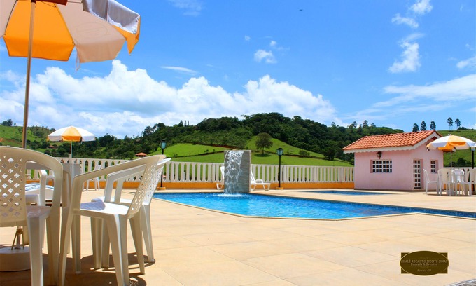 Piracaia Casa | Enjoy private accommodation with family and friends from 8 people
