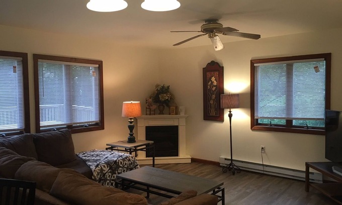 Tannersville Casa | FESTIVAL DEL SABOR DEL PAÍS - Casa 5 BDRM - 3 minutos a Hunter