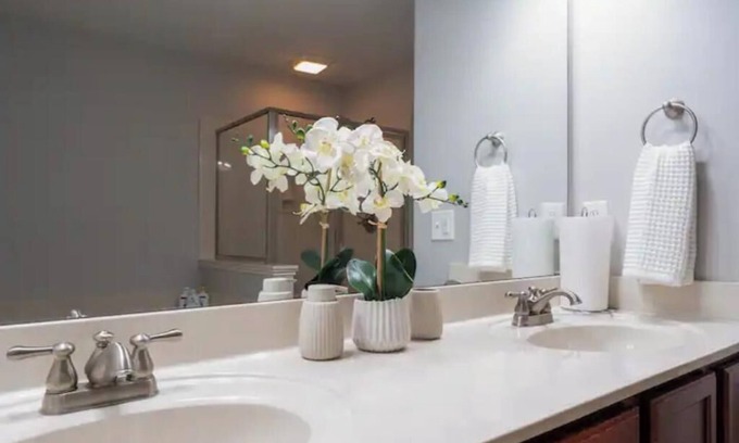 Woodstock Casa | Enjoy the comfort and convenience of our Townhouse and make lasting memories!