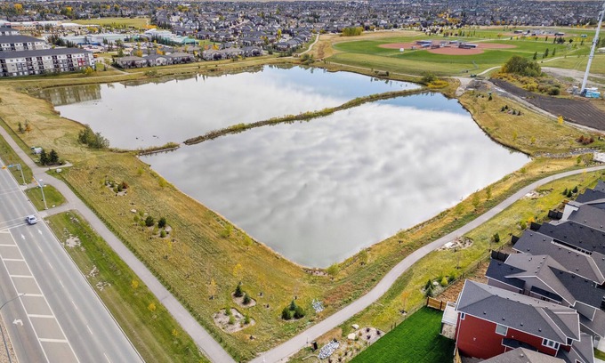 Airdrie Apartamento | Enjoy the elegance of this 2 bedroom apartment