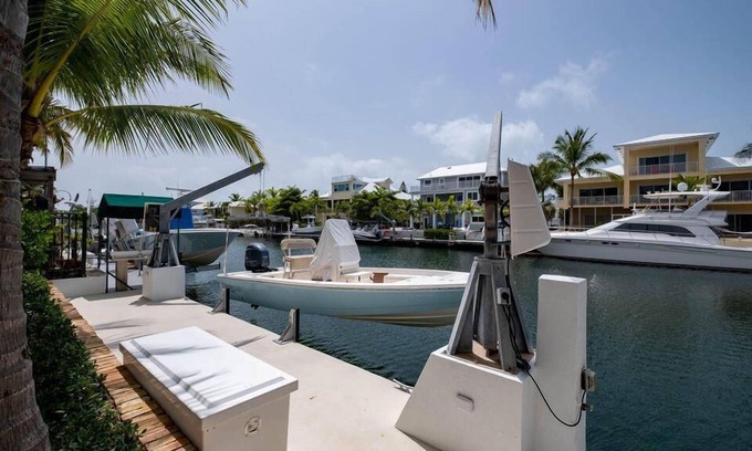 Venetian Shores Casa | Enjoy the good life in the perfect Islamorada Home!
