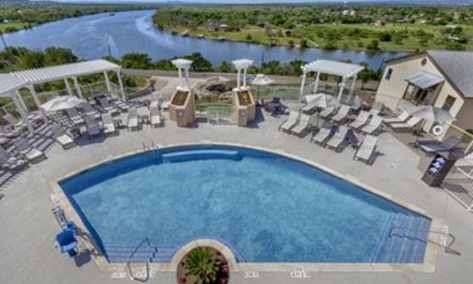 Marble Falls Complejo | ¡Disfruta del lago y del río cercano!