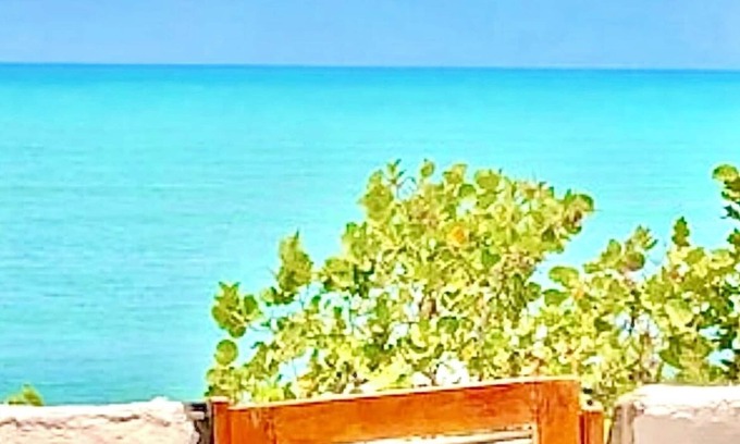 Costa Caribe Cabina | Beach bungalow near Palomino Adults only