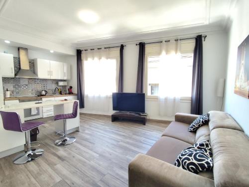Sant Adria de Besos Apartamento | Enjoy this apartment, with two bedrooms