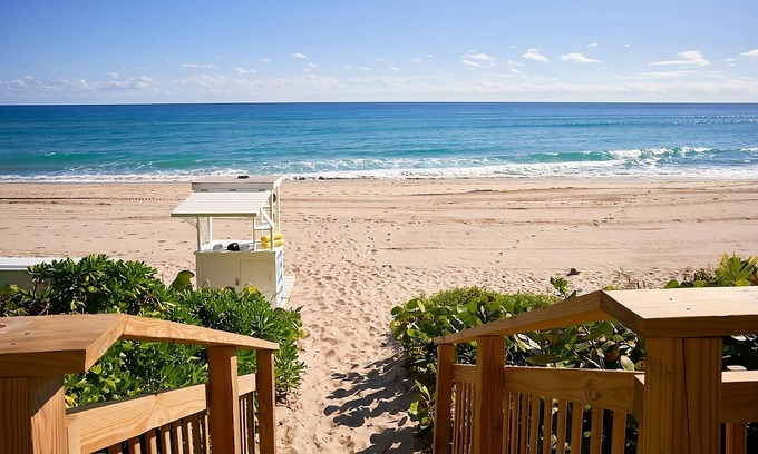 Hillsboro Beach Casa | Enjoy Vacation in Hillsboro Beach! 3 Stylish Units! Close to Deerfield Beach!