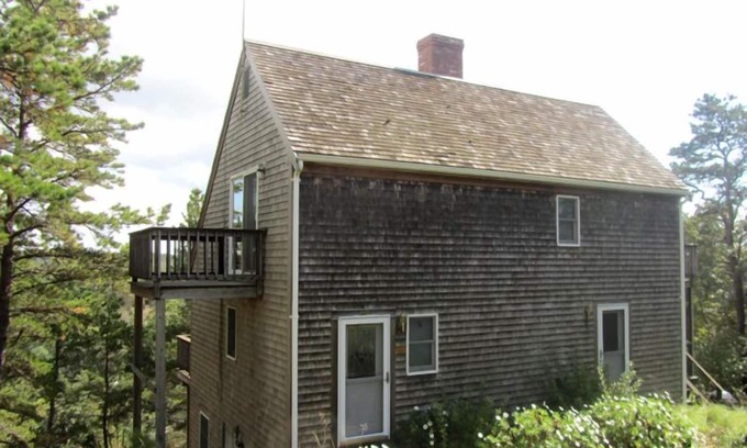 Wellfleet Casa | Enjoy Views of the Beautiful Dry Meadow (1418)