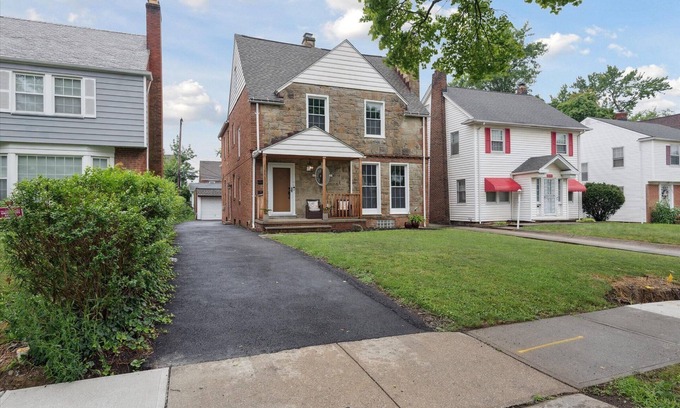 Shaker Heights Apartamento | Enjoyable 2 bedroom 1 bathroom in Shaker Heights near universities and hospitals