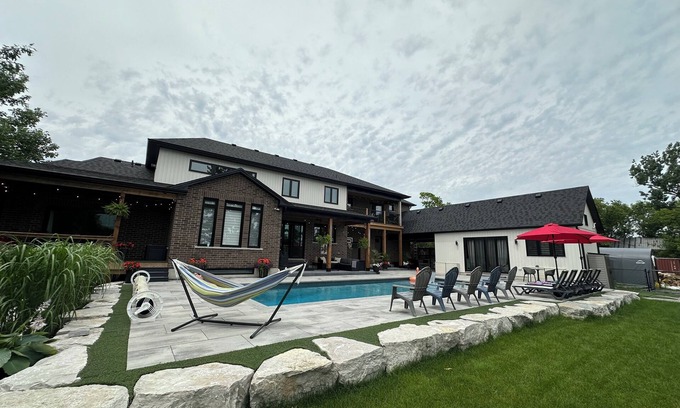 Enniskillen Casa | Enniskillen Vacation Home Retreat!