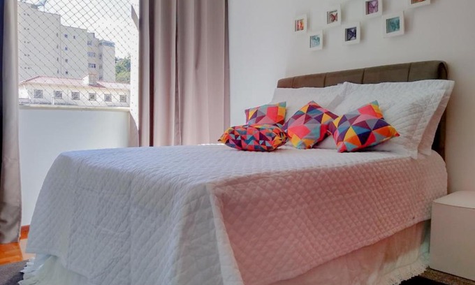 Varzea Apartamento | Ensolarado ao lado do shopping com garagem e Wifi