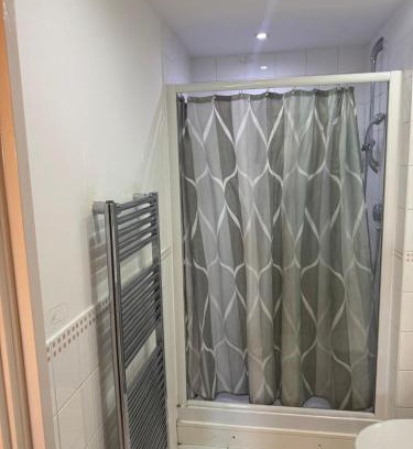 Addiscombe Casa | Ensuite cozy room
