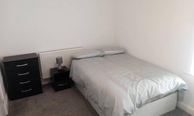 Burnley Casa | Ensuite Double-bed (E3) close to Burnley city centre