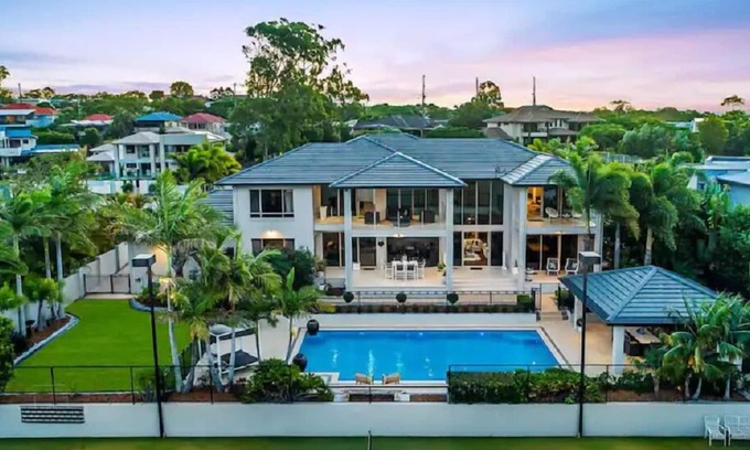 Wynnum North Casa | Entertain Every Family Member!