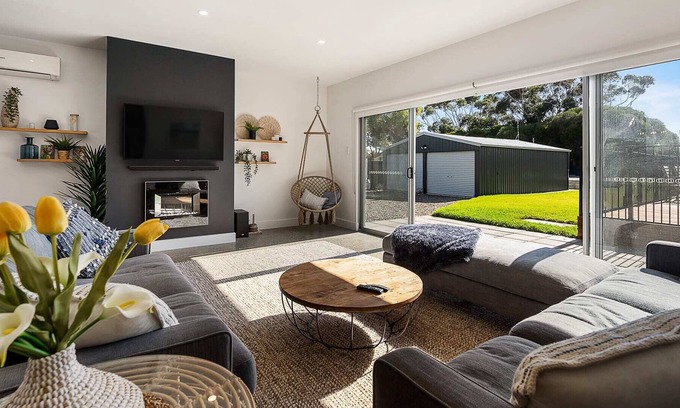Goolwa Casa | Entertainers Delight-16 Graham-PetsNegotiableWi-Fi