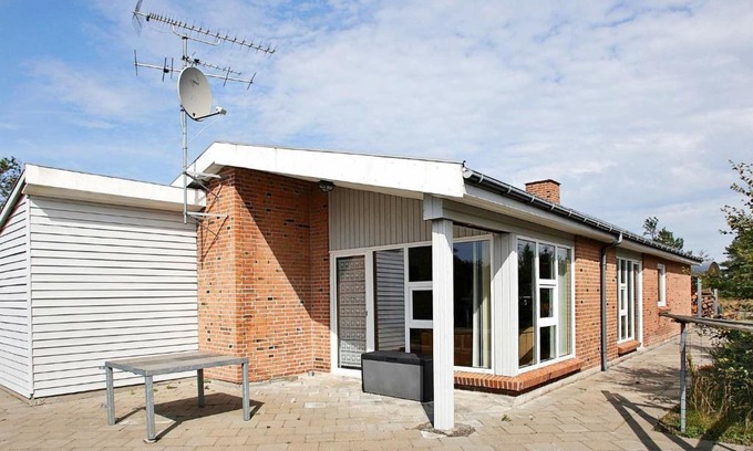 Torup Strand Casa | Enticing Holiday Home in Fjerritslev near Sea
