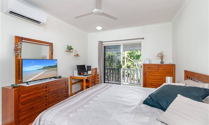Port Douglas Casa | Entire 2 bed townhouse 200 metre from beach