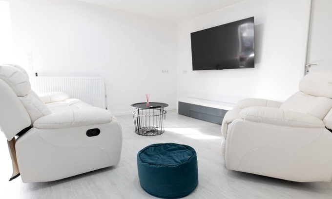 Vigneux-sur-Seine Apartamento | Entire 2-bedroom apartment. At Zarius
