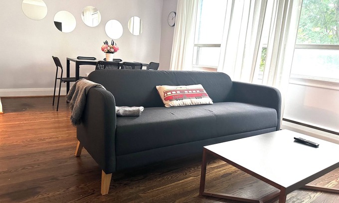 Beach Hill Apartamento | Entire 2 Bedroom Apartment in Upper Beaches