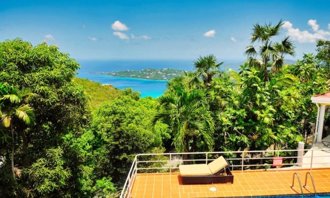 Estate Kings Quarter Casa | Entire 2-story house with pool and hot tub- 5 minutes from beach