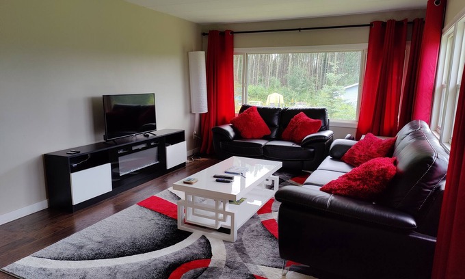 Southbank Casa | Entire 3-bedroom home. Long stay discount
