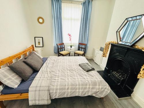 Liverpool Casa | Entire 3 Bedroom House- FREE PARKING