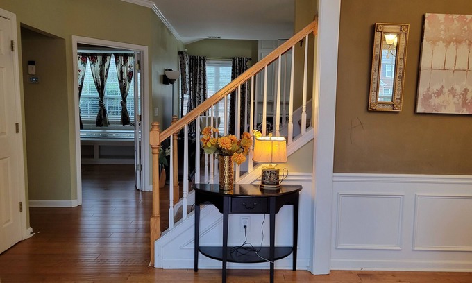 Woodstock Casa | Entire 4-bedroom house in prestigious community of Woodstock