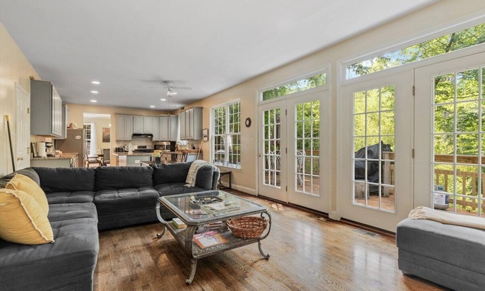 Takoma Park Casa | Entire 4-BR in Beloved DC Area Takoma Park