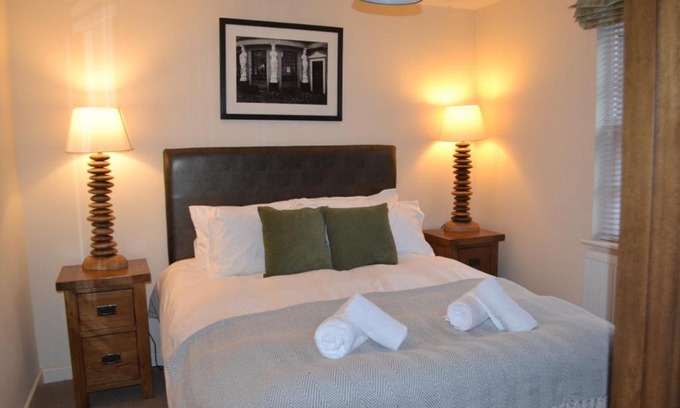 Montpellier Apartamento | Entire apartments in the heart of the Suffolks - GL50 Apartments