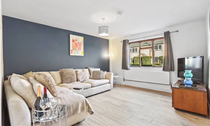 Ramsey Casa | 🌟 Entire Beautiful Home In The Heart Of Bury 🏡