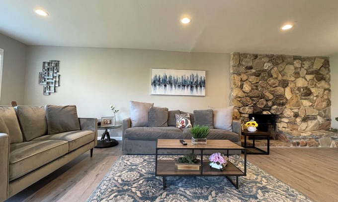 Shoreview Casa | Entire charming 3B2B house, 10 minutes to SFO