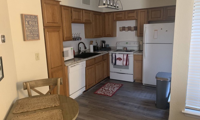 Oklahoma City Condominio | Entire condo. Cozy 1BR/BA unit in a gated complex in NW OKC by Kilpatrick Trnpk