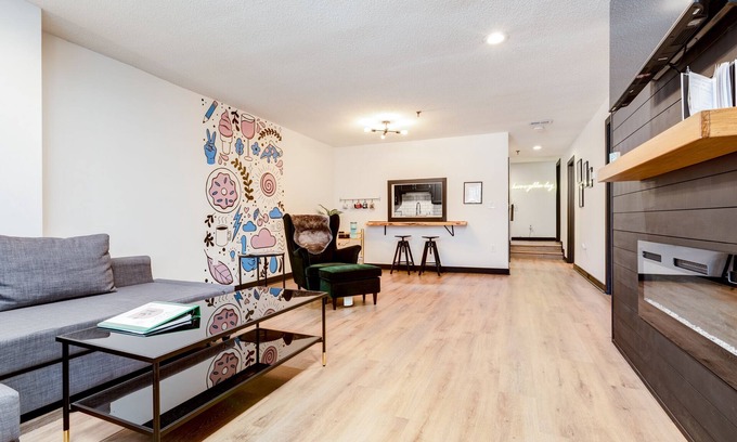 Winston - Salem Condominio | Entire condo in historic downtown Winston-salem building