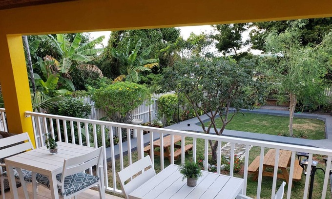 Nassau Cabaña | Entire Cottage near beach and Downtown