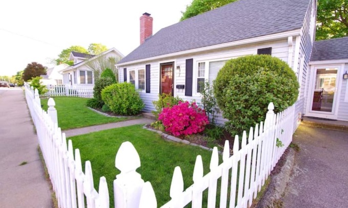 Westerly Casa | Entire cottage - Westerly quiet, beaches, downtown