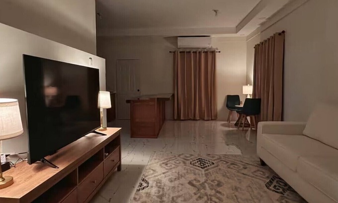 Couva Casa | Entire Cozy Luxe 3 BR/ 3 Bath House for Couples and Groups