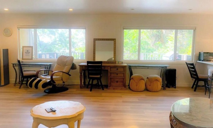 Rossmoyne Casa | Entire Downstairs Residential Home In Glendale, CA.