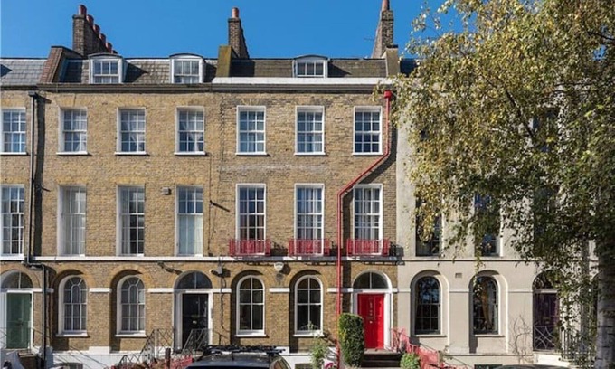 Faraday Apartamento | Entire Ground Floor Flat, Free Parking and Garden