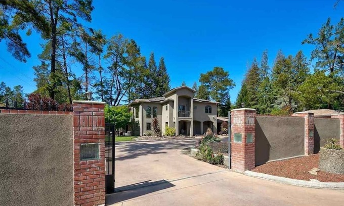 Chabot Park Casa | Entire Guest Suite in Oakland hills Estate.