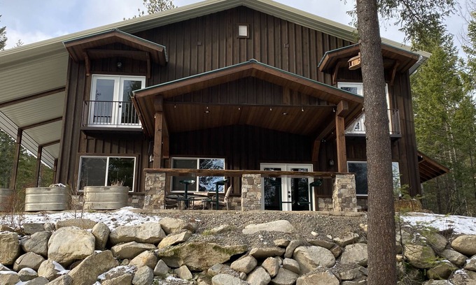 Bonner County Casa | Entire guesthouse, quiet wooded area of Cocolalla
