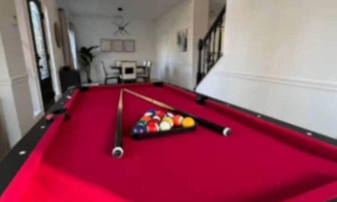 Highlands Casa | Entire Home | 8 beds, mini event w/pool table