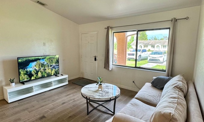 San Carlos Park Casa | Entire home; Patio; Pet Friendly; Spacious Parking; 5 mins to RSW airport