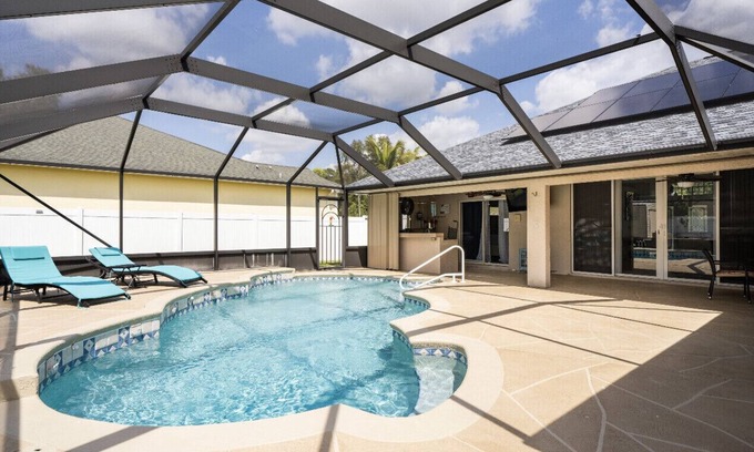 Port Saint Lucie Casa | Entire home with pool for long and short stay. Fun for everyone.