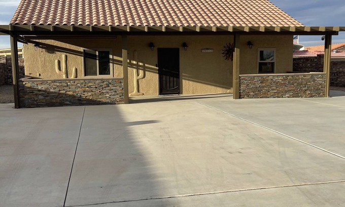 Foothills Casa | Entire Home- Yuma Foothills w/ RV Hook ups