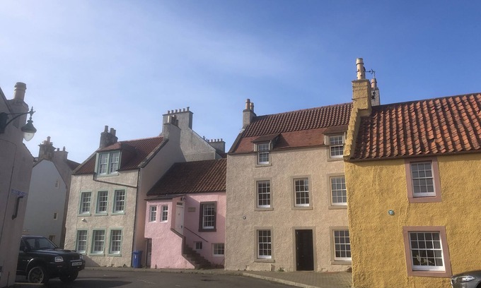 St Monans Casa | Entire House overlooking St Monans harbour.