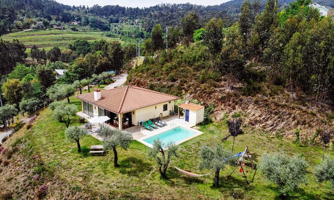 Molares Casa | Casa completa para 5 personas, piscina privada, se aceptan mascotas. Totalmente equipado